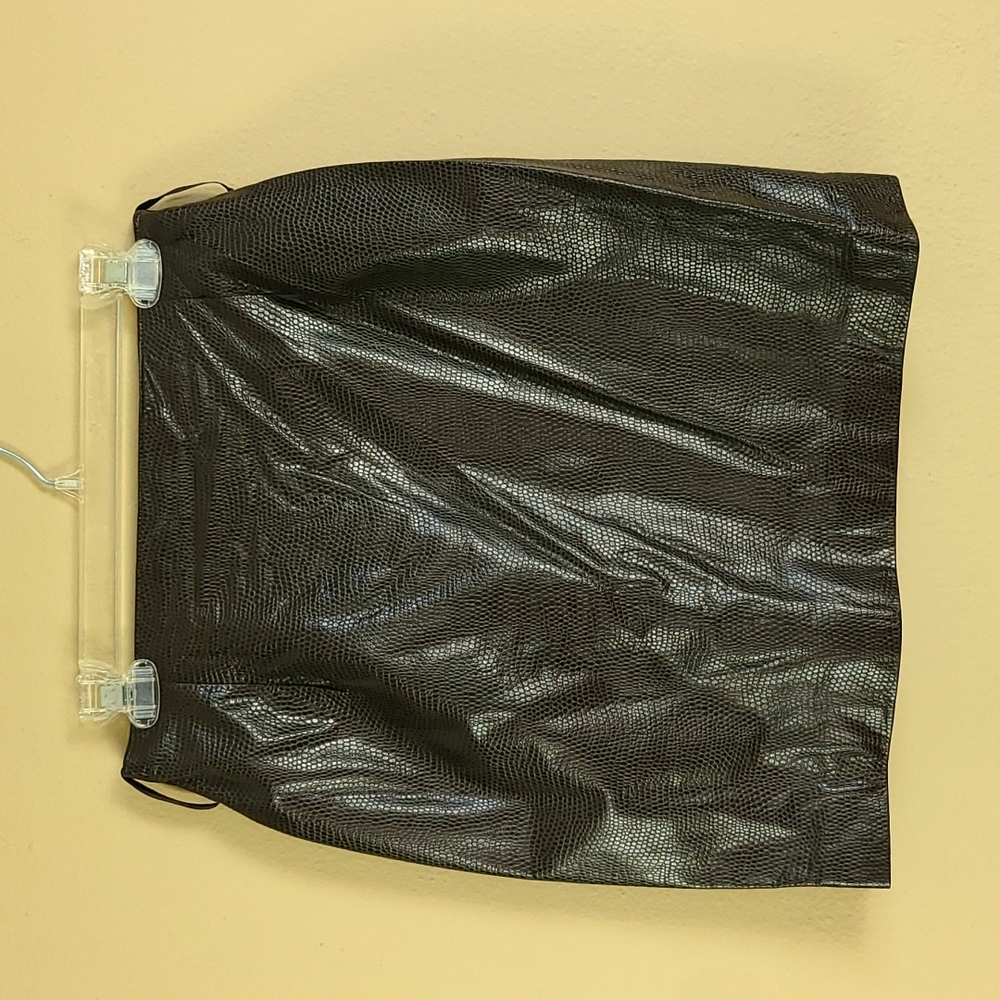 8 black leather skirt embossed alligator look